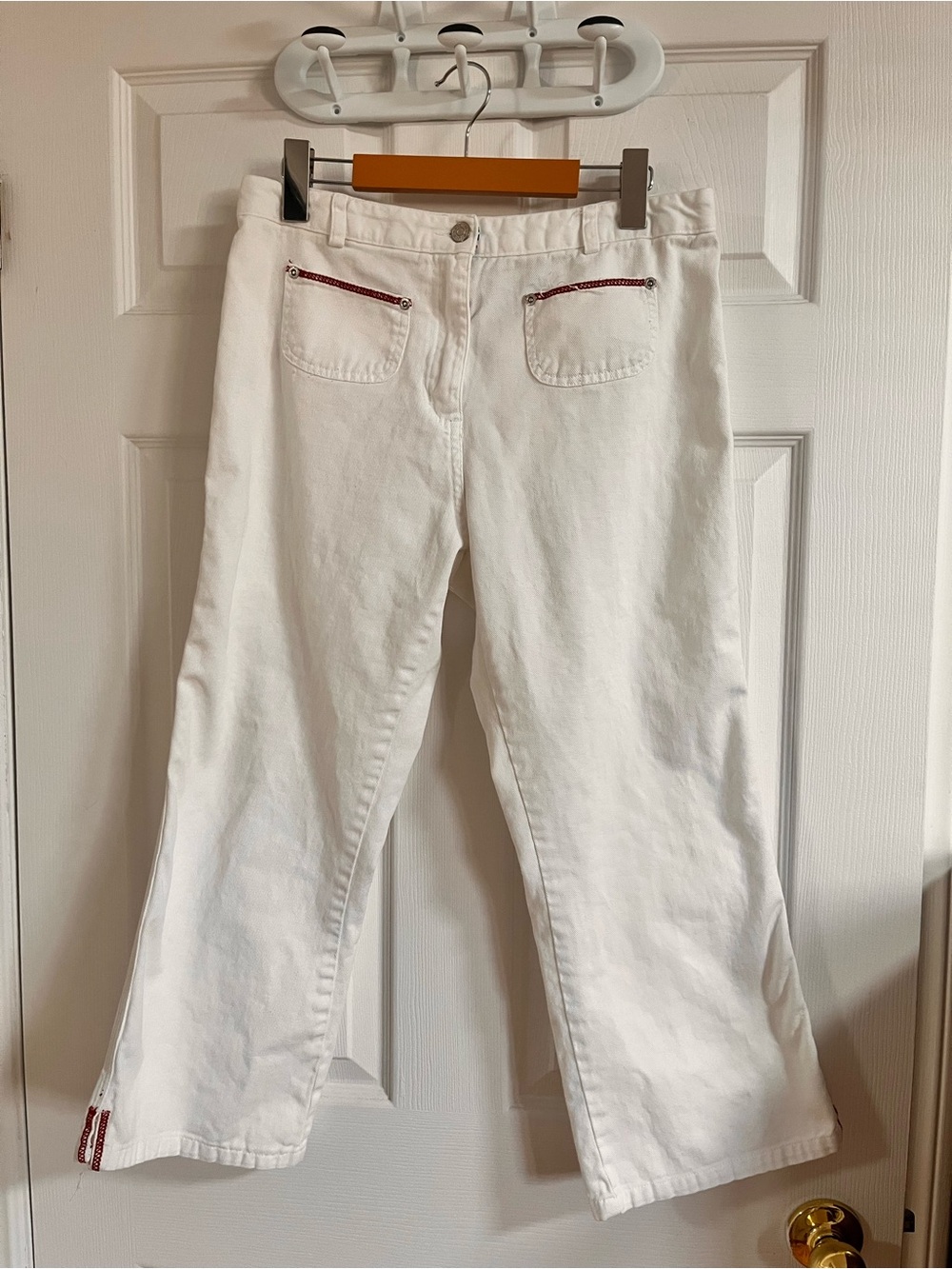 BUM Equipment White Capris